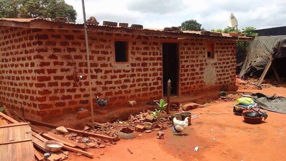 Violation De La Constitution 5e Jour De Desobeissance Civile Hier Le Corps D Alou Vami Sebastien Tue A Coups De Machettes Retrouve A Logouata En Presence D Aichatou Mindaoudou Ivoirebusiness Net